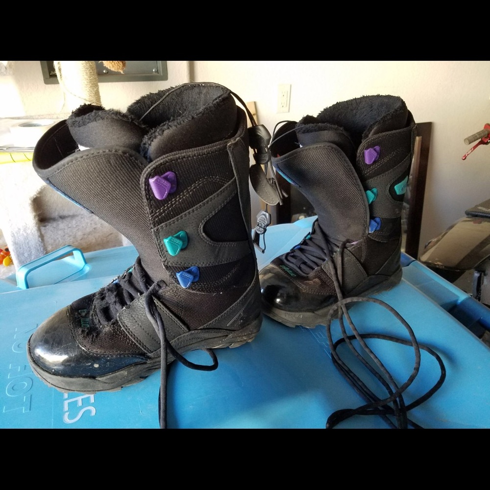 Thirty Two Snowboard boots